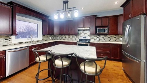 1727 63 Street, Edson, AB - Indoor Photo Showing Kitchen With Double Sink With Upgraded Kitchen