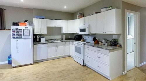 1727 63 Street, Edson, AB - Indoor Photo Showing Kitchen