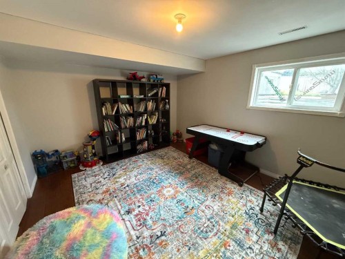 110 Parker Place, Hinton, AB - Indoor