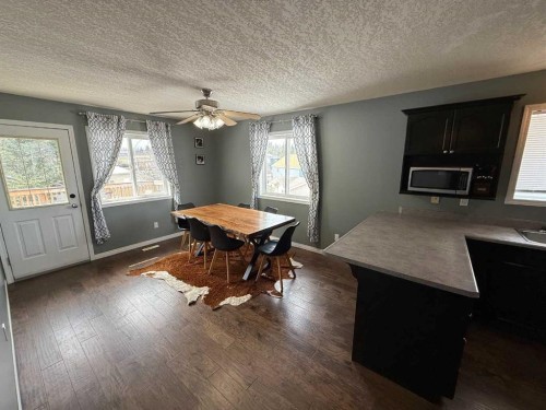 110 Parker Place, Hinton, AB - Indoor