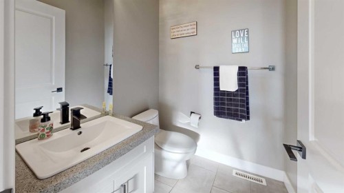56 Pritchard Drive, Whitecourt, AB - Indoor Photo Showing Bathroom