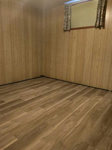 101 Simpson Street, Hinton, AB - Indoor Photo Showing Other Room