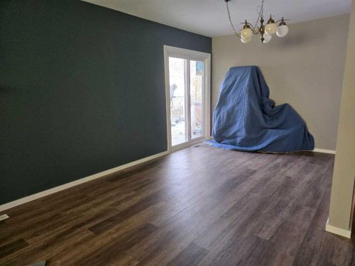 101 Simpson Street, Hinton, AB - Indoor Photo Showing Other Room