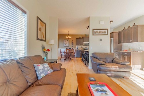142 West Pointe Circle, Cochrane, AB - Indoor Photo Showing Living Room
