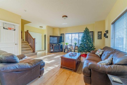 142 West Pointe Circle, Cochrane, AB - Indoor Photo Showing Living Room