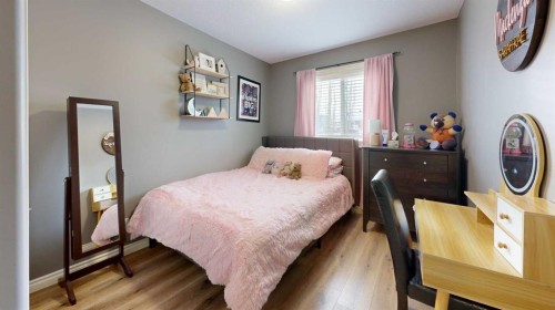 11 Abraham Drive, Whitecourt, AB - Indoor Photo Showing Bedroom