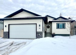11 Abraham Drive  Whitecourt, AB T7S 0E3