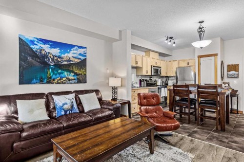 107-101 Montane Road Sw, Canmore, AB - Indoor Photo Showing Living Room