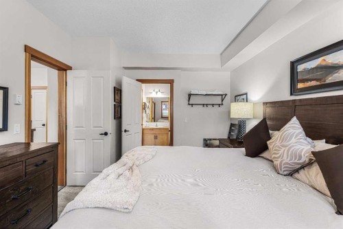 107-101 Montane Road Sw, Canmore, AB - Indoor Photo Showing Bedroom
