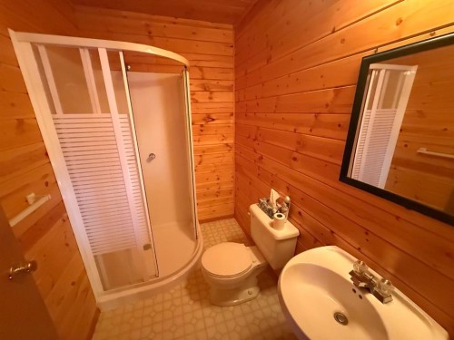 34 Ella Mae Crescent, Whispering Hills, AB - Indoor Photo Showing Bathroom