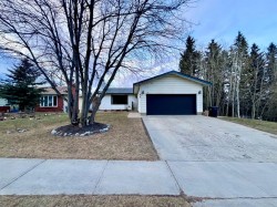 610 Mountain Street  Hinton, AB T7V 1H9