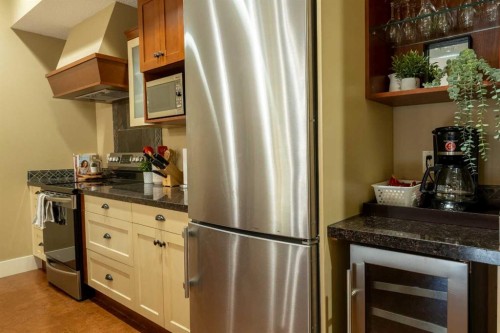 406-187 Kananaskis Way, Canmore, AB - Indoor Photo Showing Other Room