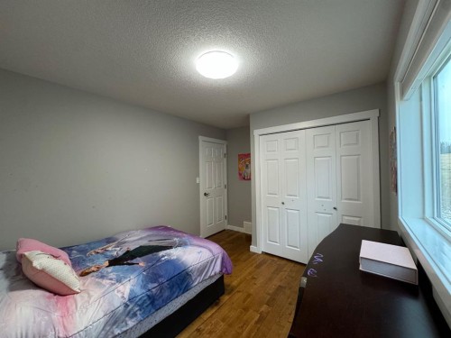 4316 18 Avenue, Edson, AB - Indoor Photo Showing Bedroom