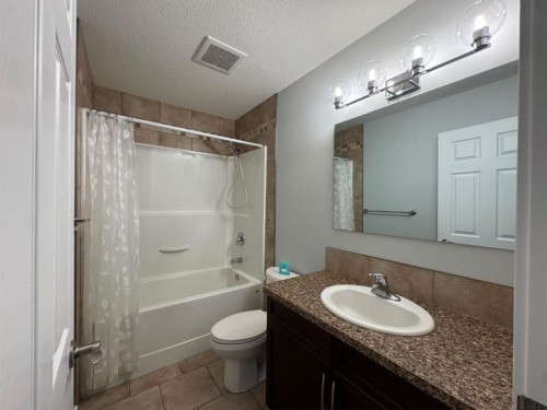 4316 18 Avenue, Edson, AB - Indoor Photo Showing Bathroom