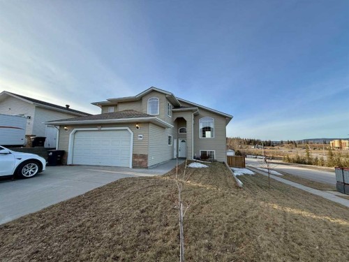 294 Tocher Avenue, Hinton, AB - Outdoor