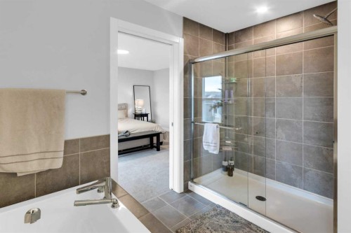 287 Rivercrest Boulevard, Cochrane, AB - Indoor Photo Showing Bathroom