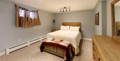 1808 63 Street, Edson, AB - Indoor Photo Showing Bedroom