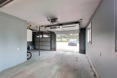 1808 63 Street, Edson, AB - Indoor Photo Showing Garage