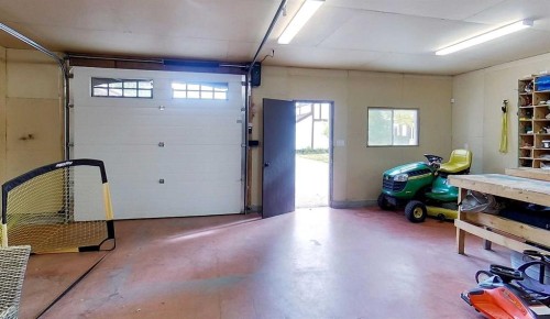 1808 63 Street, Edson, AB - Indoor Photo Showing Garage