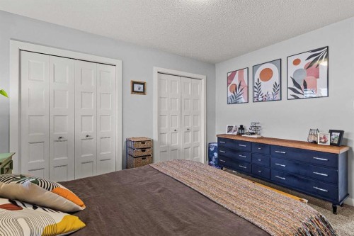2-630 3Rd Street, Canmore, AB - Indoor Photo Showing Bedroom