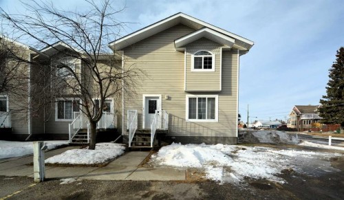 #1-6615 5Th Avenue, Edson, AB - Outdoor With Facade