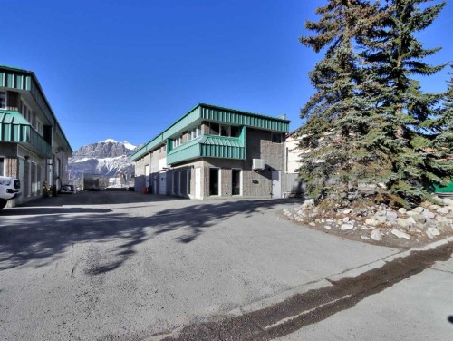 2-108 Boulder Crescent, Canmore, AB 