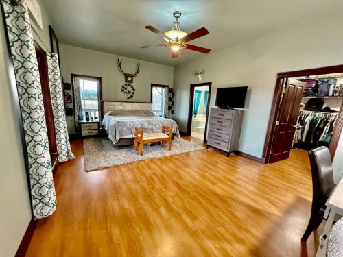 24403 East River Road, Hinton, AB - Indoor Photo Showing Bedroom