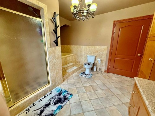 24403 East River Road, Hinton, AB - Indoor