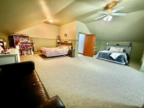 24403 East River Road, Hinton, AB - Indoor Photo Showing Bedroom