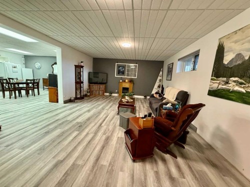 24403 East River Road, Hinton, AB - Indoor