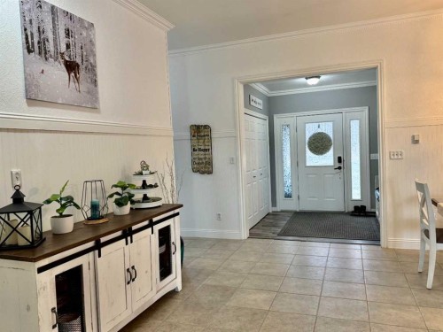 24403 East River Road, Hinton, AB - Indoor Photo Showing Other Room