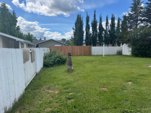 909 5 Avenue Se, Slave Lake, AB - Outdoor