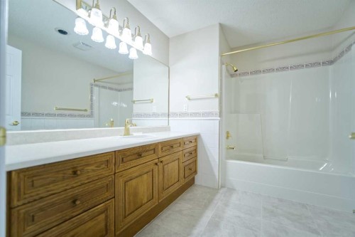 30 Ravine Drive, Whitecourt, AB - Indoor Photo Showing Bathroom