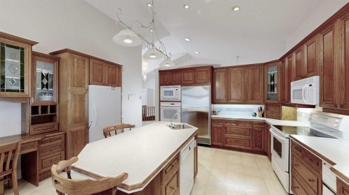 30 Ravine Drive, Whitecourt, AB - Indoor Photo Showing Kitchen