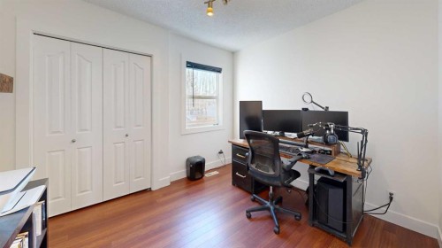 33 Park Circle, Whitecourt, AB - Indoor Photo Showing Office