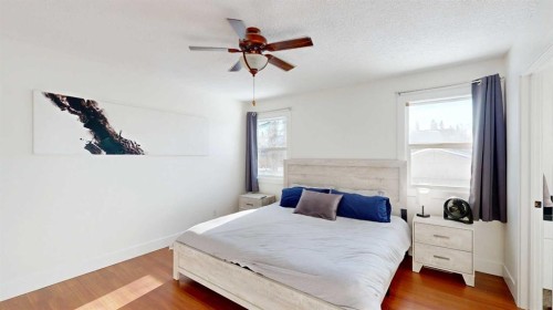 33 Park Circle, Whitecourt, AB - Indoor Photo Showing Bedroom