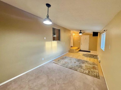 138 Nickerson Avenue, Hinton, AB - Indoor Photo Showing Other Room