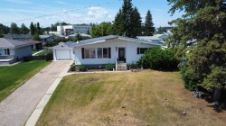 14 Virginia Avenue  Whitecourt, AB T7S 1H2