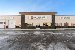 5015 50 Avenue  Whitecourt, AB T7S 1V4