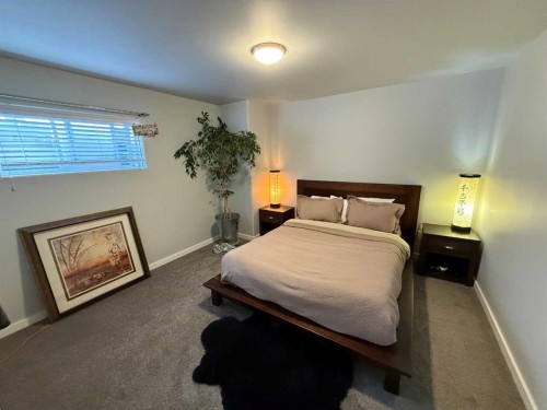 140 Mackay Crescent, Hinton, AB - Indoor Photo Showing Bedroom