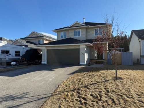 140 Mackay Crescent, Hinton, AB - Outdoor