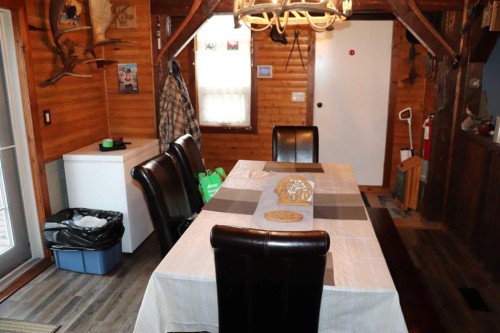 4810 9 Avenue, Edson, AB - Indoor Photo Showing Dining Room