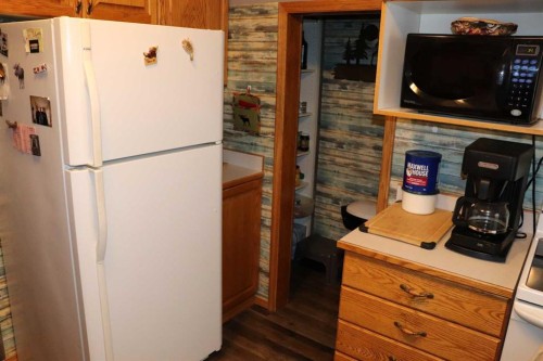 4810 9 Avenue, Edson, AB - Indoor