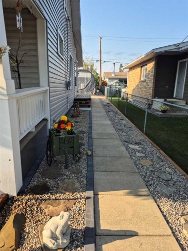 4810 9 Avenue, Edson, AB - Outdoor With Exterior