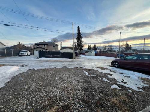 5021 10 Avenue, Edson, AB - Outdoor