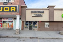 112 ATHABASCA Avenue  Hinton, AB T7V 2A5