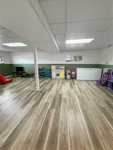 4704 57 Ave, Whitecourt, AB - Indoor