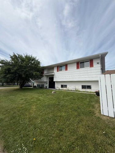 4704 57 Ave, Whitecourt, AB - Outdoor