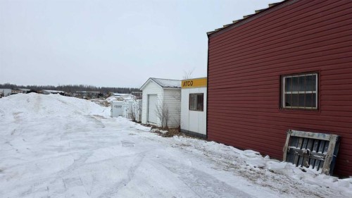114 First Street, Fox Creek, AB 