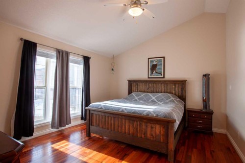4122 48 Avenue, Mayerthorpe, AB - Indoor Photo Showing Bedroom